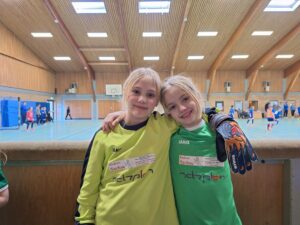 Read more about the article Knappe Spiele und toller Zusammenhalt beim Futsal-Turnier